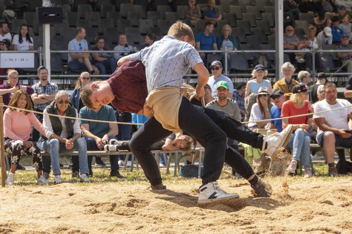 Urdof, 18.05.2025, Zürcher Kant. Nachwuchsschwingfest, Sven Haug (h) Schwingen - Zürcher Kant. Nachwuchsschwingfest 2025